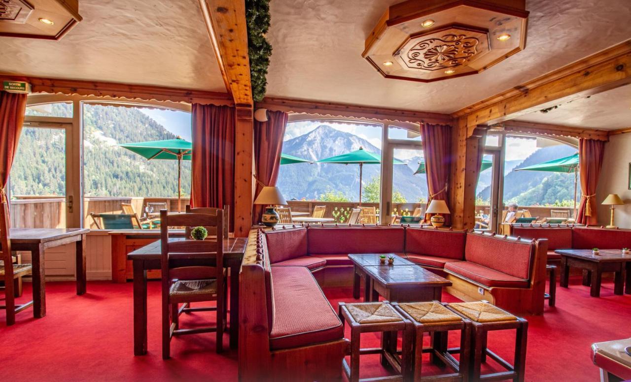 Hotel Ancolie - Champagny En Vanoise La Plagne Bagian luar foto