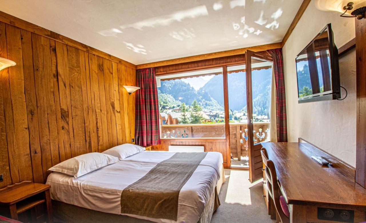 Hotel Ancolie - Champagny En Vanoise La Plagne Bagian luar foto