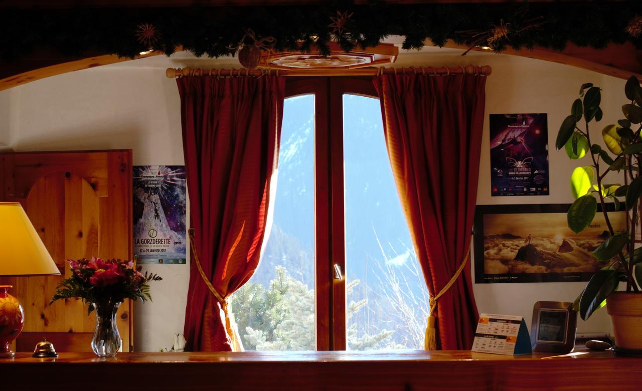 Hotel Ancolie - Champagny En Vanoise La Plagne Bagian luar foto